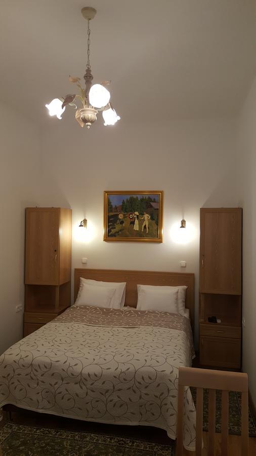 Authentic Akacfa Apartment 布达佩斯 外观 照片
