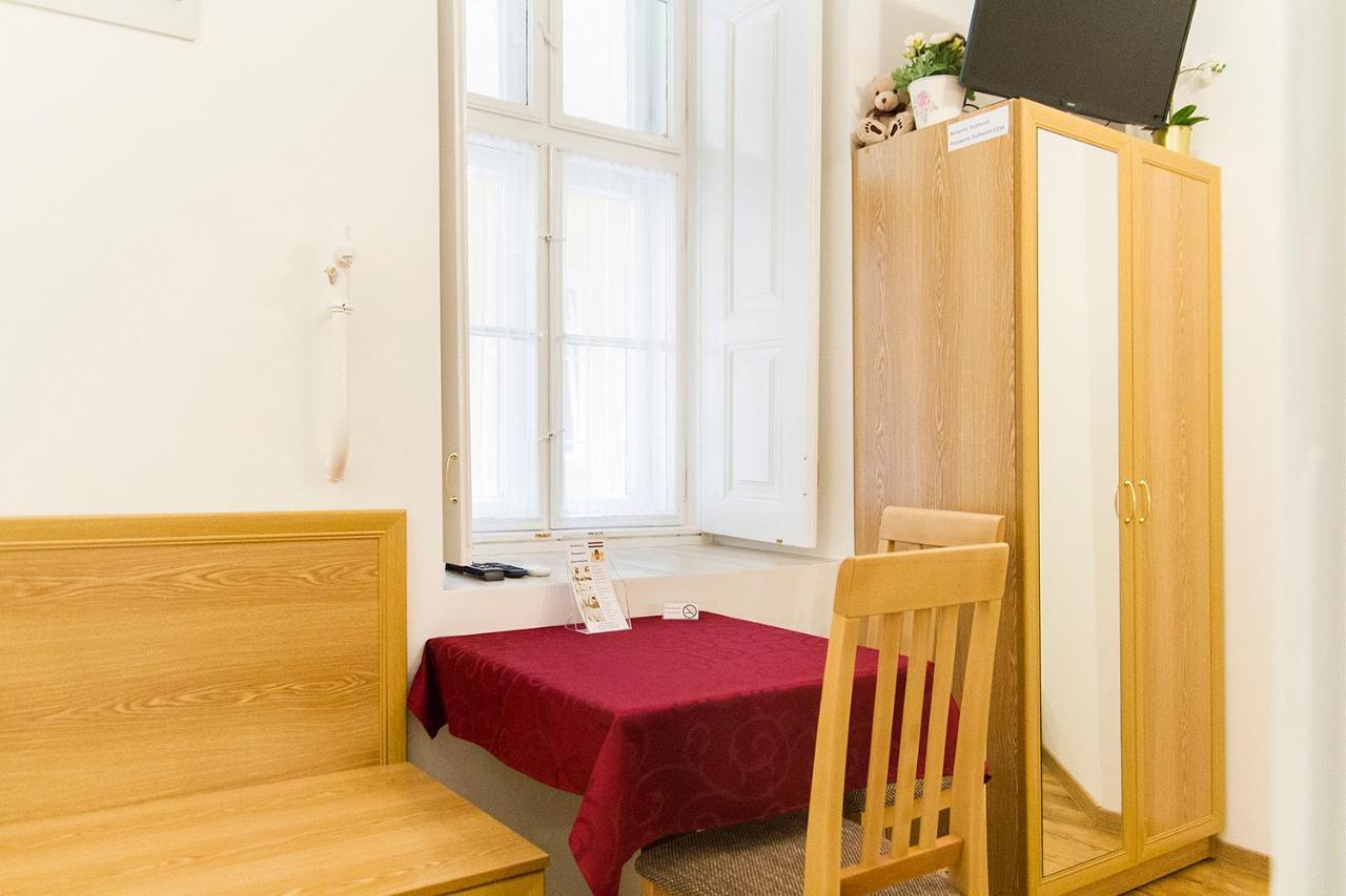 Authentic Akacfa Apartment 布达佩斯 外观 照片