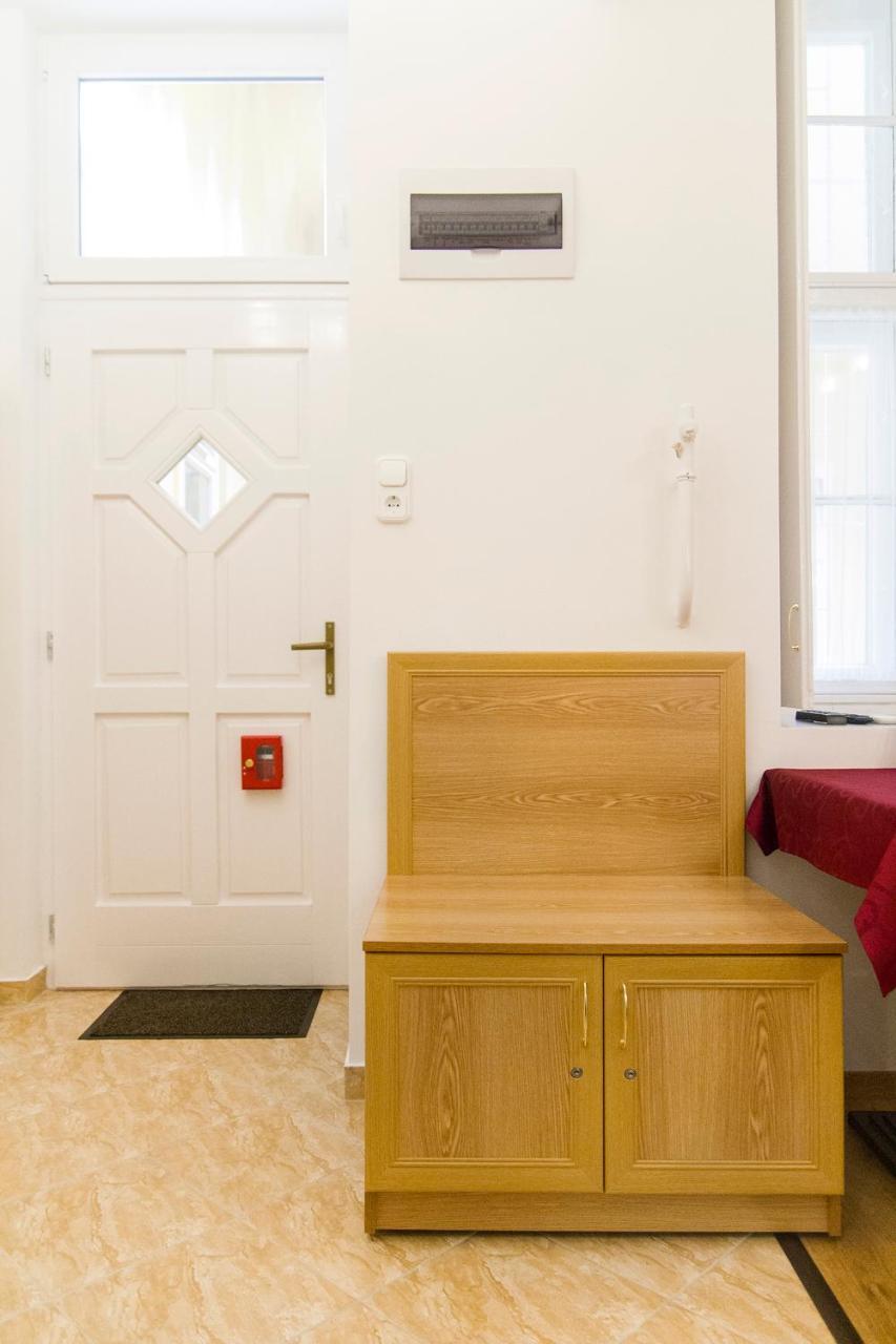 Authentic Akacfa Apartment 布达佩斯 外观 照片