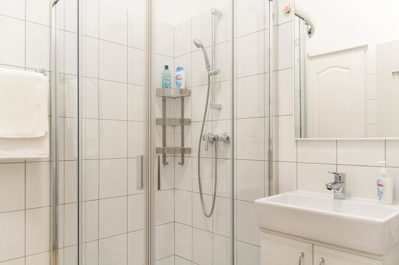Authentic Akacfa Apartment 布达佩斯 外观 照片