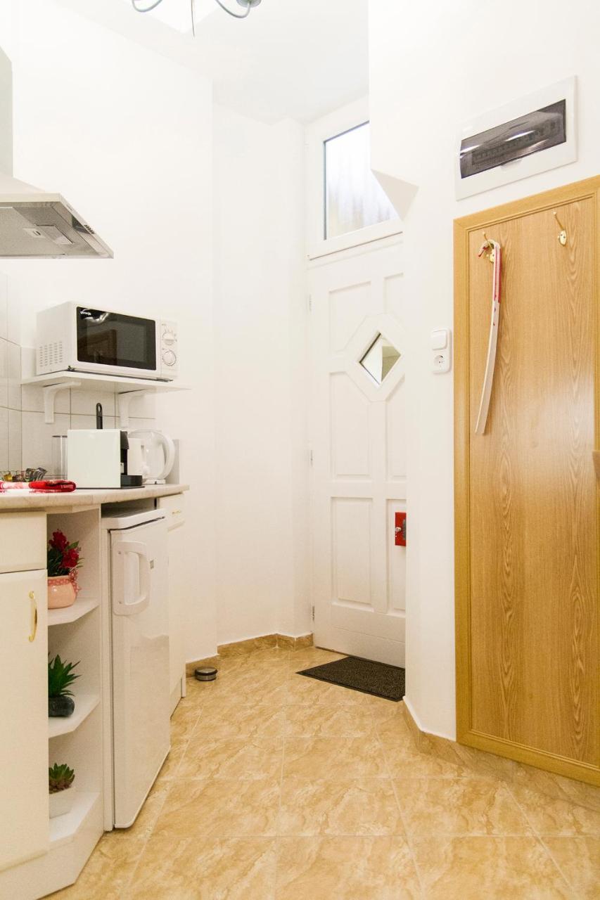 Authentic Akacfa Apartment 布达佩斯 外观 照片